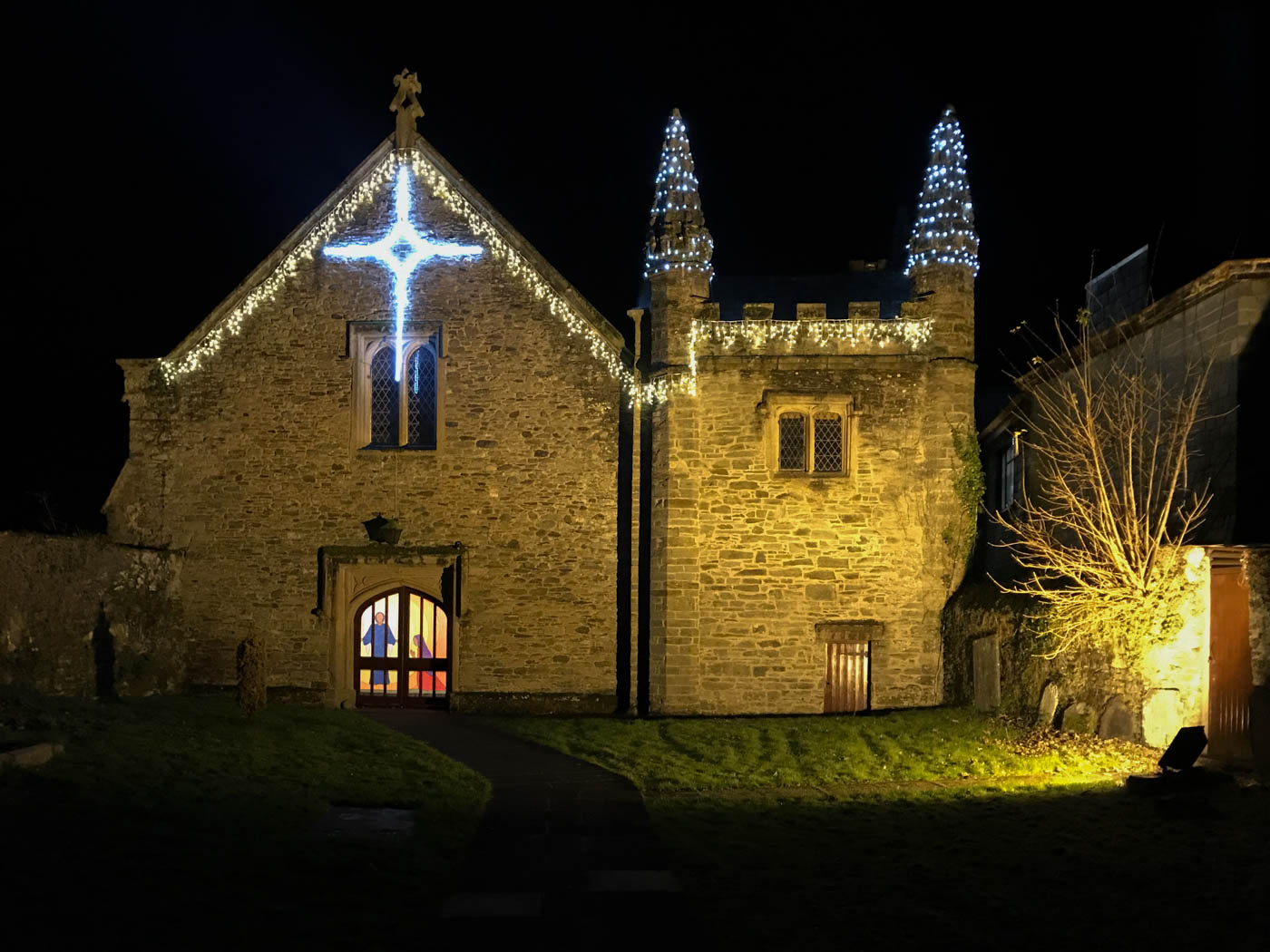 Abbey Chapel Lights Christmas